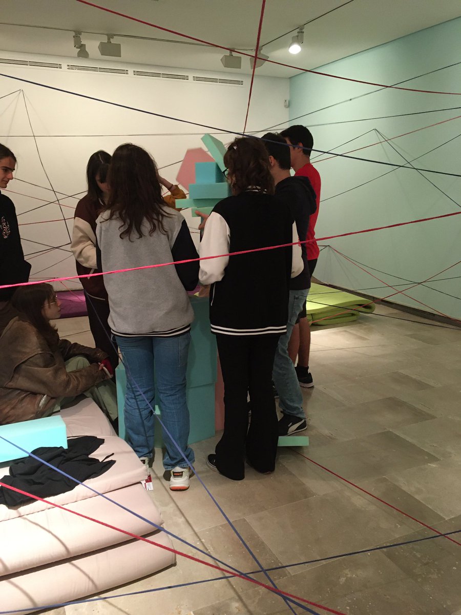 IESJTurina's tweet photo. ¡Gracias, Maya, gracias, Alberto del CS de Educación Infantil del @iesfrojas por vuestras explicaciones en #apprehendere !@DomusArtium2002! @miradasinfan03 ¡Qué impactante proyecto! ¡Cómo hemos disfrutado, jugado…! @CFPIdiomas, @twittfyi #Observa_Accion https://t.co/aAVpwTxsqi