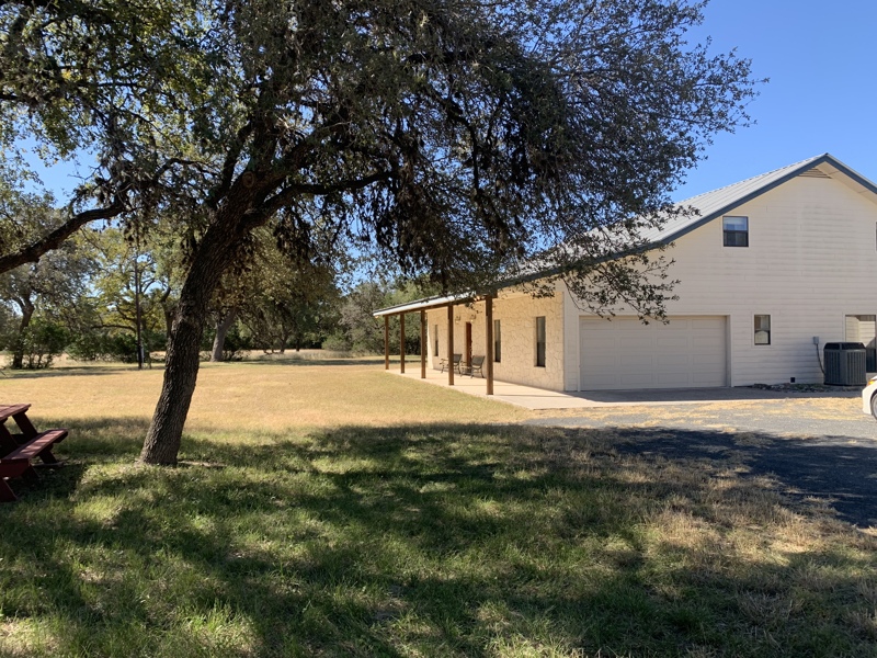 land_listings's tweet photo. Utopia, TX | $1,430,000 | 21.76 Acres | Little West Sabinal River Ranch https://t.co/wMH6QwRqlF #Texas #HUDhome #makememove#foreclosure #househunting https://t.co/O6rjSYwy0D