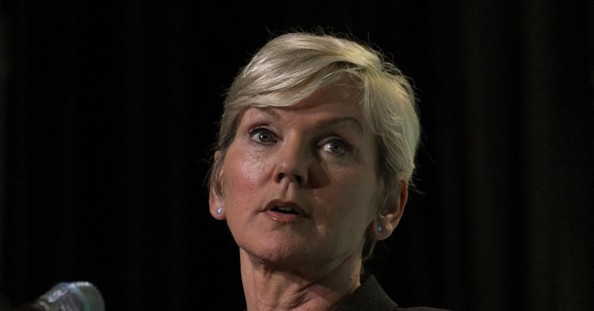 US could buy back oil for strategic reserve late this year https//t.co