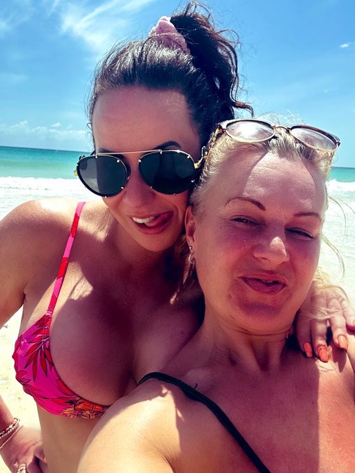 Best Holiday EVER with @MistressAthena2  #barbadosbaby https://t.co/caajVlRCvT<a class="tags" href="/tag/mistressathena2">@mistressathena2</a><a href="/tag/barbadosbaby"class="tags">#barbadosbaby</a>
