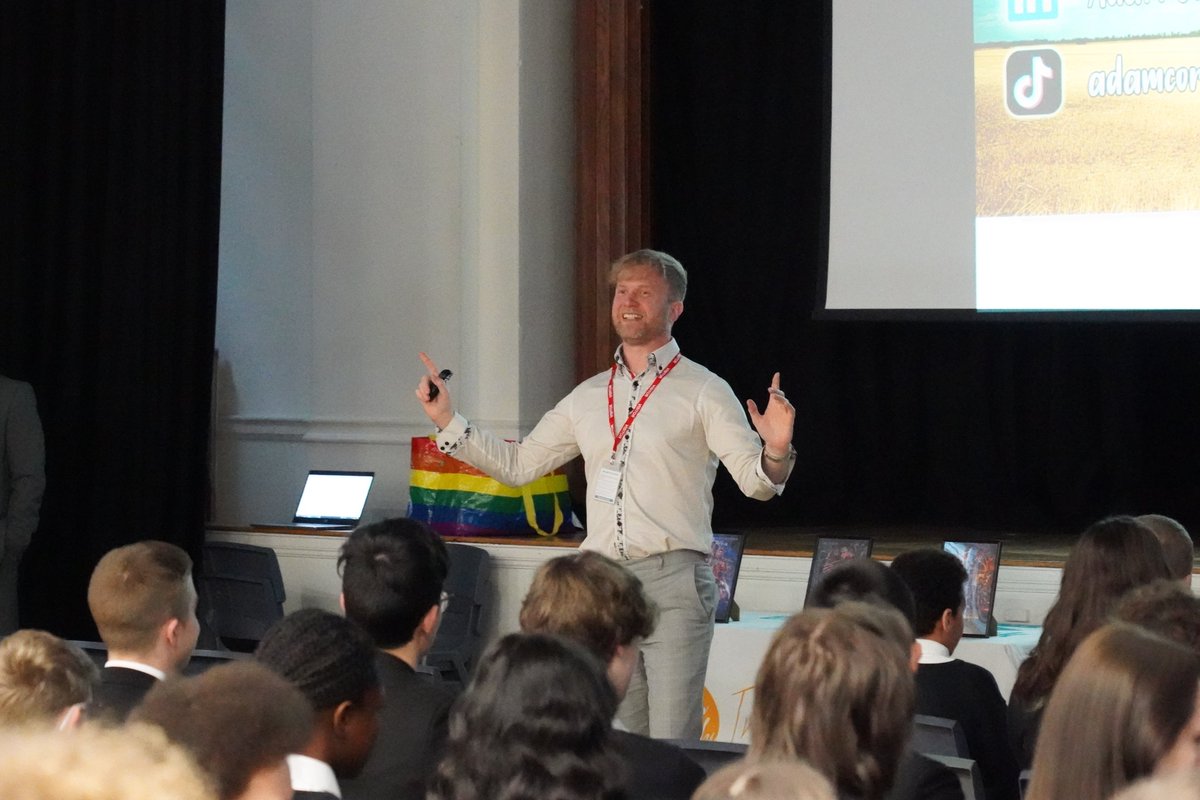 Fullhurst's tweet photo. We had the pleasure of welcoming Apprentice finalist @TheAdamCorbally into school yesterday to share his life lessons with our Year 11 students on the power of positivity and asking for help when you need it. Our students and staff absolutely loved it - thanks @TheAdamCorbally! https://t.co/FqXH8PmJH0