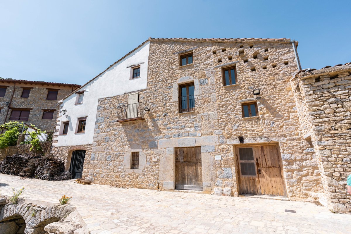 AltMaestrat's tweet image. S'apropen les vacances per Setmana Santa i que millor que aprofitar-les per a fer activitats a l'Alt Maestrat?😍

Tens moltes opcions diferents, entre les quals està visitar els Molins Fariners d'Ares📍Per a més informació i reserves contacta amb l'oficina de turisme 964443074📞