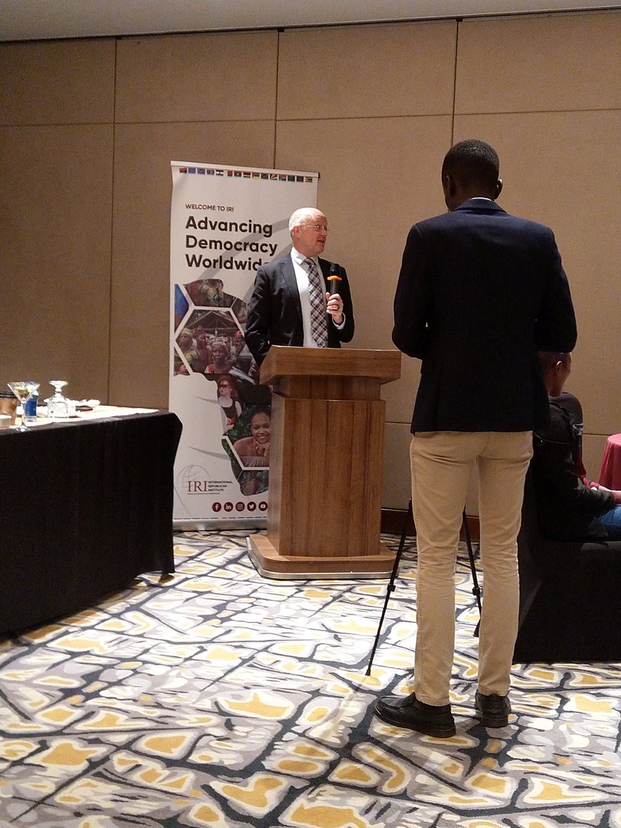#Malo  Pre-Event to #SummitForDemocracy 
The results of exclusion of young  people has resulted in the current Disinformation/ Misinformation pandemic on social media platforms, with extremely serious consequences. Young people have leverage in democratic processes.
- Greg Kearns