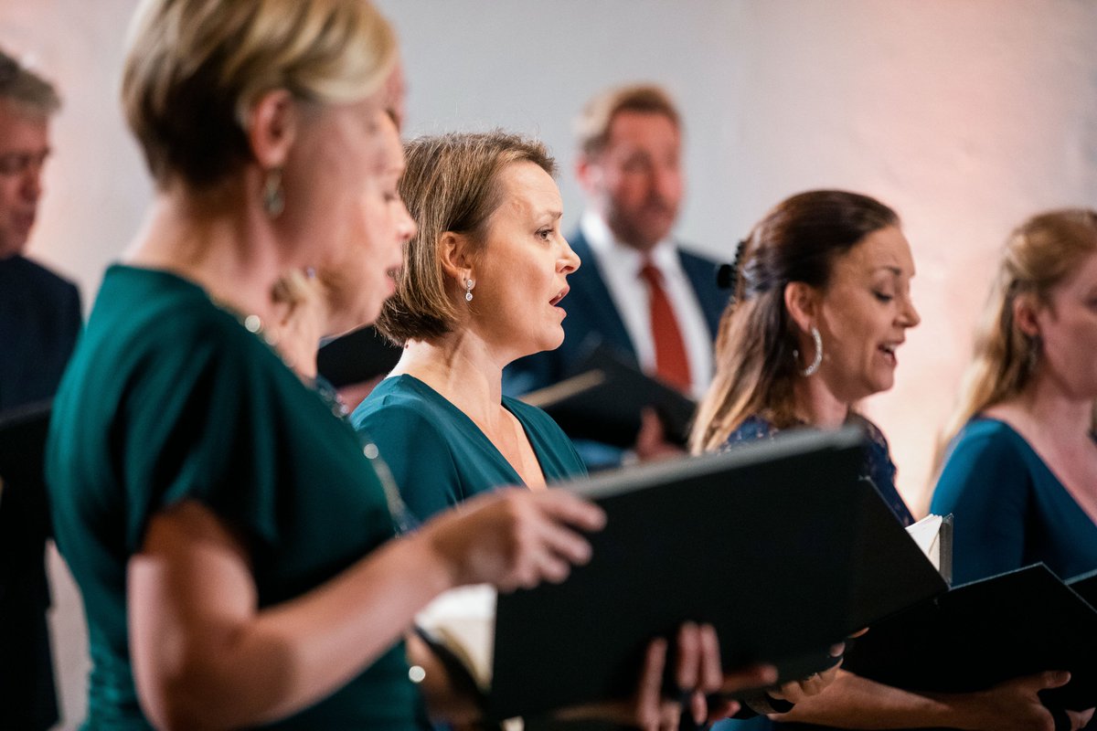 Our partner @TheSixteen will be performing their concert ‘A Mother’s Sorrow’ on 4 April at @smitf_london The programme includes one of our previous commissions, @alissafirsova’s Stabat Mater, which premiered back in 2014 at @lsostlukes 🎟️ Book tickets: buff.ly/3nuSIIS