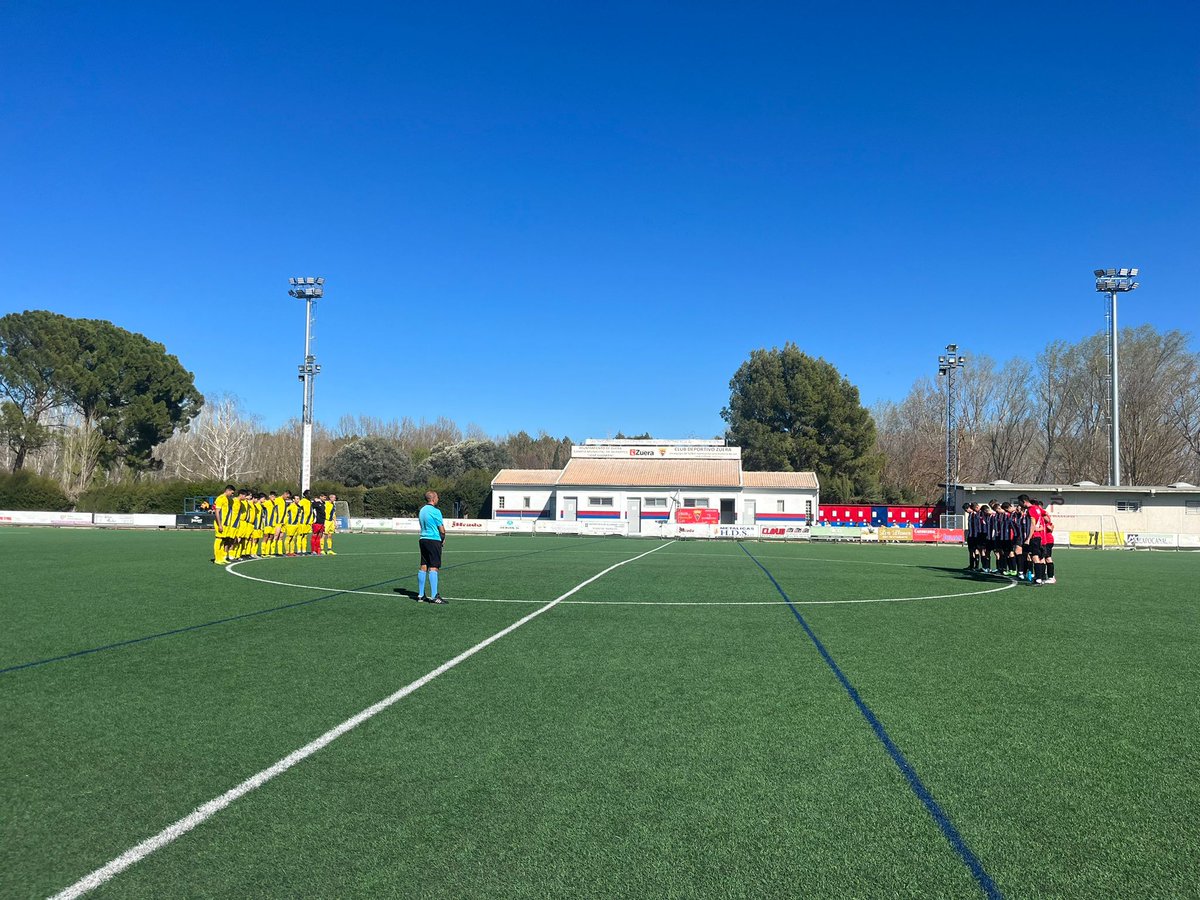 Minuto de silencio en el estadio José Guzmán,en memoria de nuestro compañero Unai Rojo. Descanse en paz.