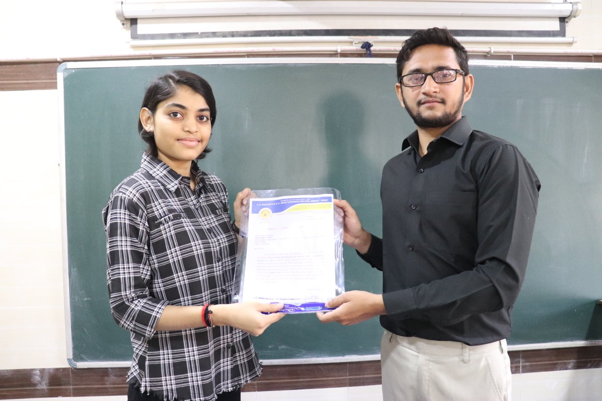 amroli10's tweet photo. Top – 5 Students In Internal Evaluation 
https://t.co/EUvPJ8G3wA  Sem – V  Division - II 
Academic Year 2023
#amroli #amrolicollege #bestcollege #topcollege #jzshah #hpdesai #top5 #top5students #internalevaluation #semV #academicyear2023 https://t.co/9LstcO7kOf