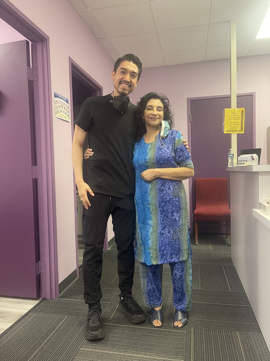 AlexAlexvaz711's tweet photo. Last day of Family med. What an experience. 🫶🏽 https://t.co/GRJgvW7Ib6