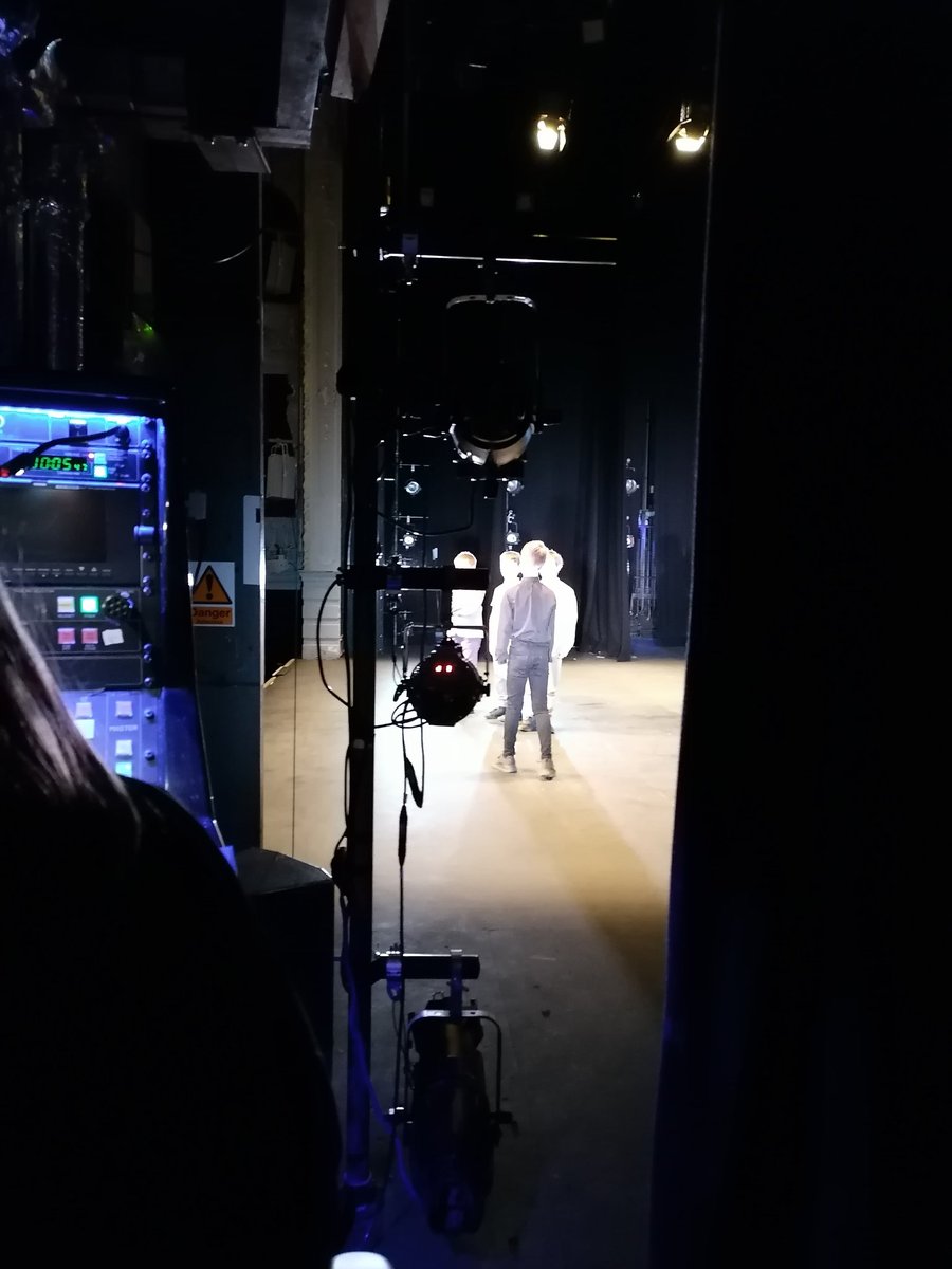 EngagementYTR's tweet photo. Amazing evening @YorkTheatre for Day 1 of our @RSC_Learning Play making festival with @ApplefieldsSchl @MillthorpeSch @stbarnabasyork @ValeYorkAcademy @acombprimary Festivals of incredible young people telling Shakespeares work across the country #PlaymakingFestival https://t.co/XpCtjOp36h
