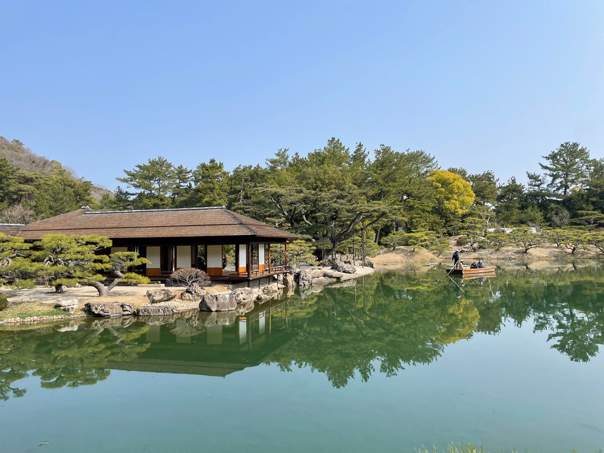 KagawaHaruko's tweet photo. A bigger boat isn't always needed
#setouchitrip #setouchi #travel #japan #tokushima #tourism #photography https://t.co/MiUTf2H6Oj
