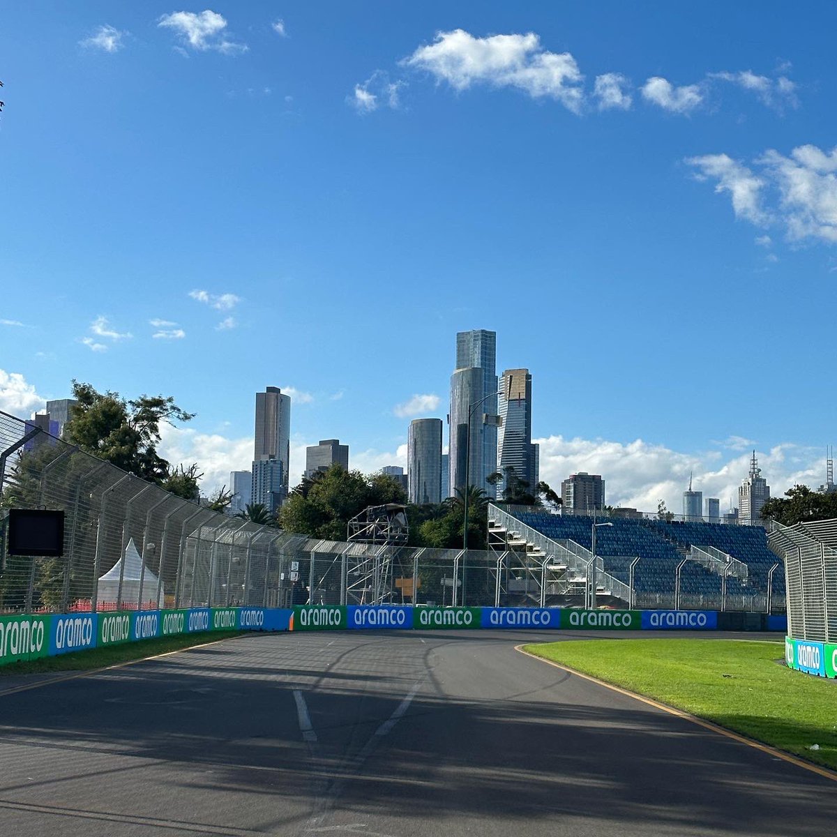 Melbourne track walk ☑️ 

Final preparations taking place ahead of the first round of @PorscheMspAU Carrera Cup Australia coming up this weekend. 

#trackwalk #melbourne #ausgp #albertpark #porsche #carreracup #porschecarreracupaustralia #porsche911 #911gt3cup #emamotorsport