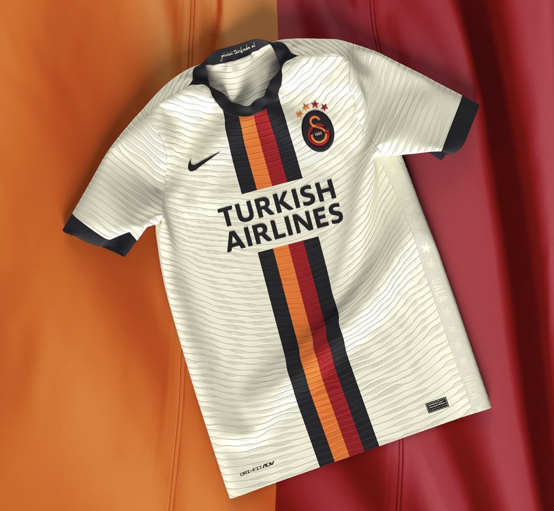 atavratpitbull's tweet photo. Düğünde giyilir @GalatasaraySK https://t.co/ZTRcKFRlQJ