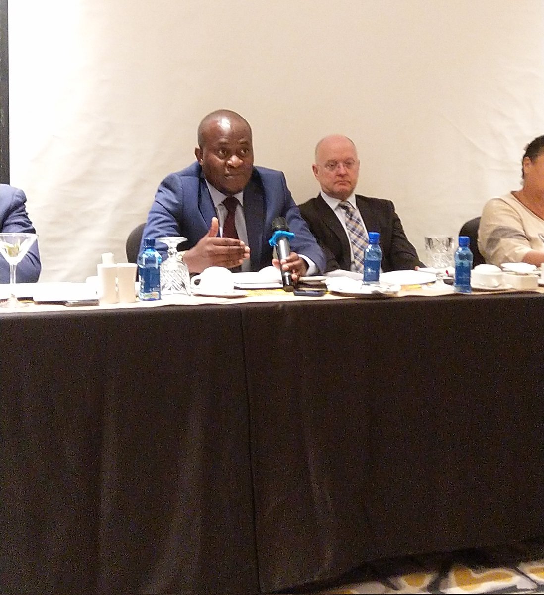 #Malo
Zambia's challenges with regard to inclusion are rooted in our patriarchal society. 
Policies that include women could change this.
Discrimination of women starts in the home and extends to impediments in their civic participation.
- Muzi Kamanga 
#SummitForDemocracy