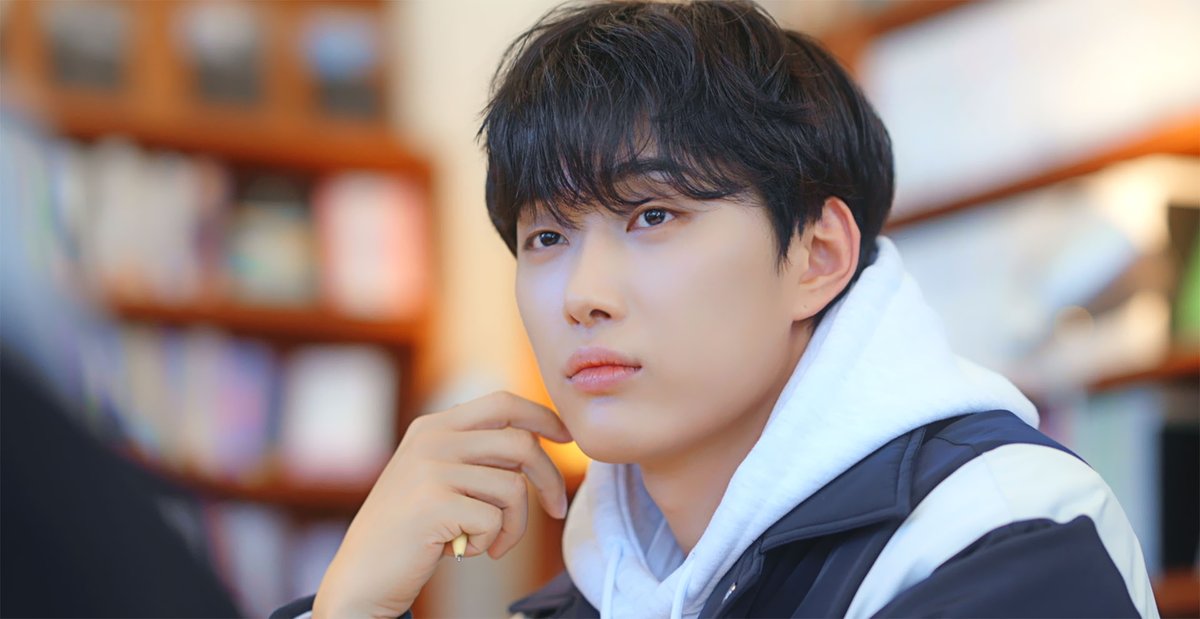 [소년을 위로해줘! │ 6-7화 미리보기]
졸업 후, 교복 벗은 어른 #다열 X #태현

내일 최종화 공개!
지금 바로 왓챠, 웨이브, 티빙에서 만나요! 🏃💨

#웹드라마 #소년을위로해줘 #AshouldertoCryOn