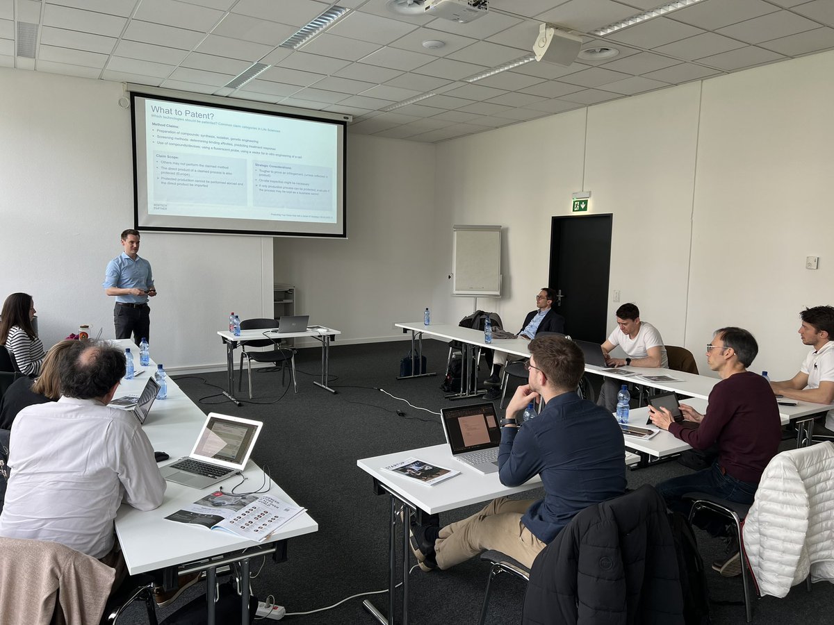startupscoutDG's tweet photo. Learning from our experts Rentsch Partner AG all about how to protect your know-how with an IP strategy for Life Science startups. Do you want to be part of our next workshops? Apply: https://t.co/NM1vfnXJBH #vlabacceleration #lifescience https://t.co/2ujJ3zNuGE