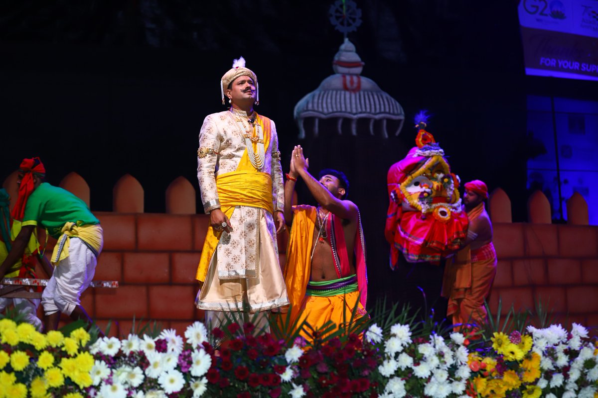 sanket_comm's tweet image. @sanket_comm has got you covered if you want to strike the best impression of your #brand in World-class Events!
Contact us at sanketcommunications.in/contact-us/ or ✆ us at 7606081088.

#bestevents #SanketCommunications #sanket #TheBetterWay #SanketCreatives #OdishaParba2023 #OdishaParba