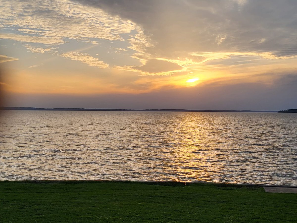 Beautiful and peaceful! Life is great! <a href="/DatAmazingCoach/">Vanessa C. Bivens</a>