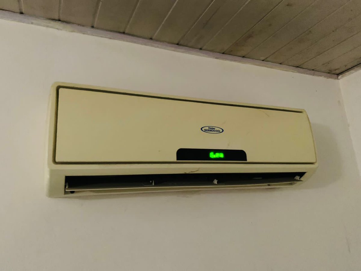feddiis's tweet photo. These items are available.
3.5kv Generator 80k
Haier thermocool 1hp Ac 90k
#abujadeclutter
#AbujaTwitterCommunity https://t.co/xY53UHDawm