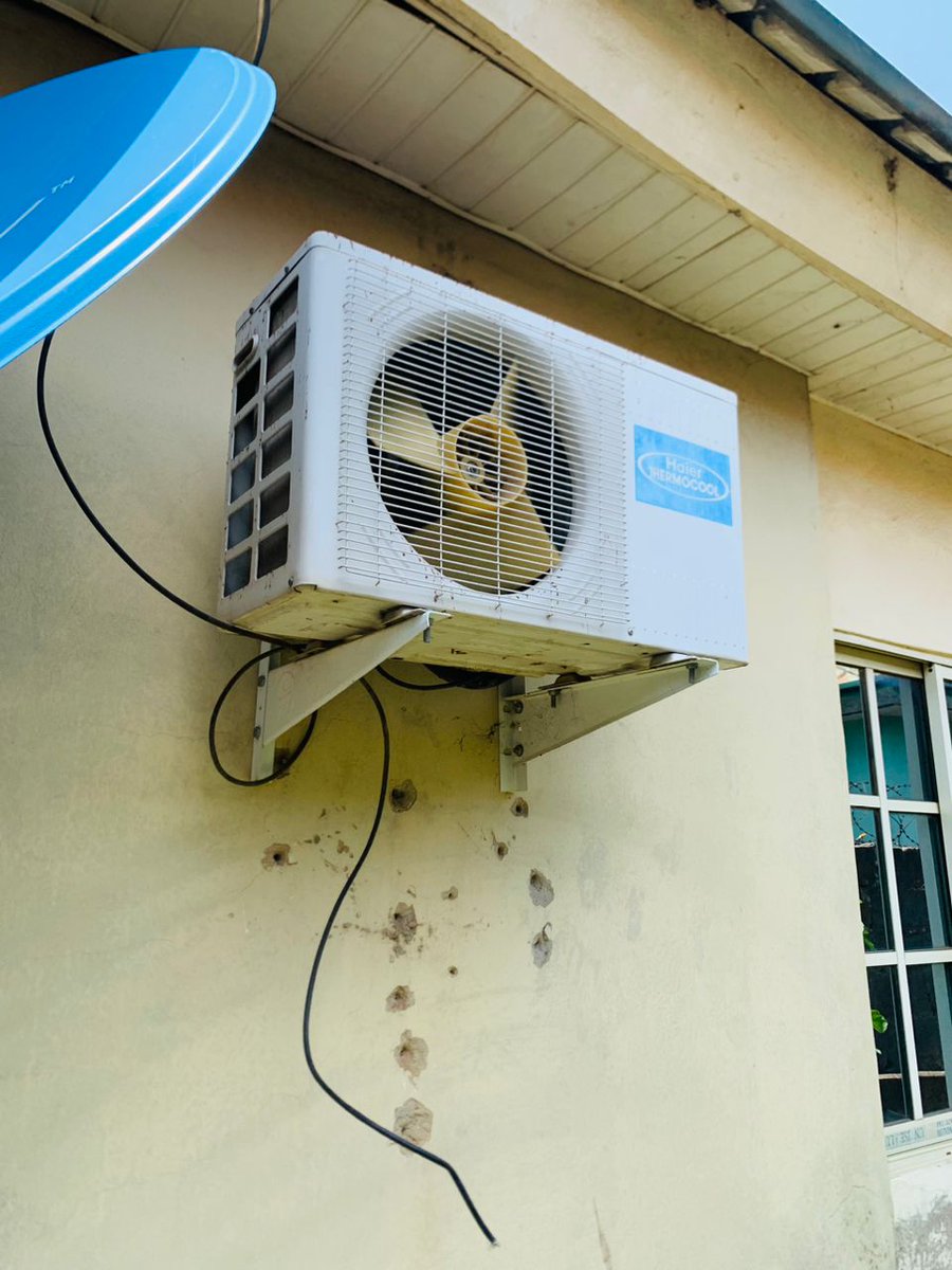 feddiis's tweet photo. These items are available.
3.5kv Generator 80k
Haier thermocool 1hp Ac 90k
#abujadeclutter
#AbujaTwitterCommunity https://t.co/xY53UHDawm