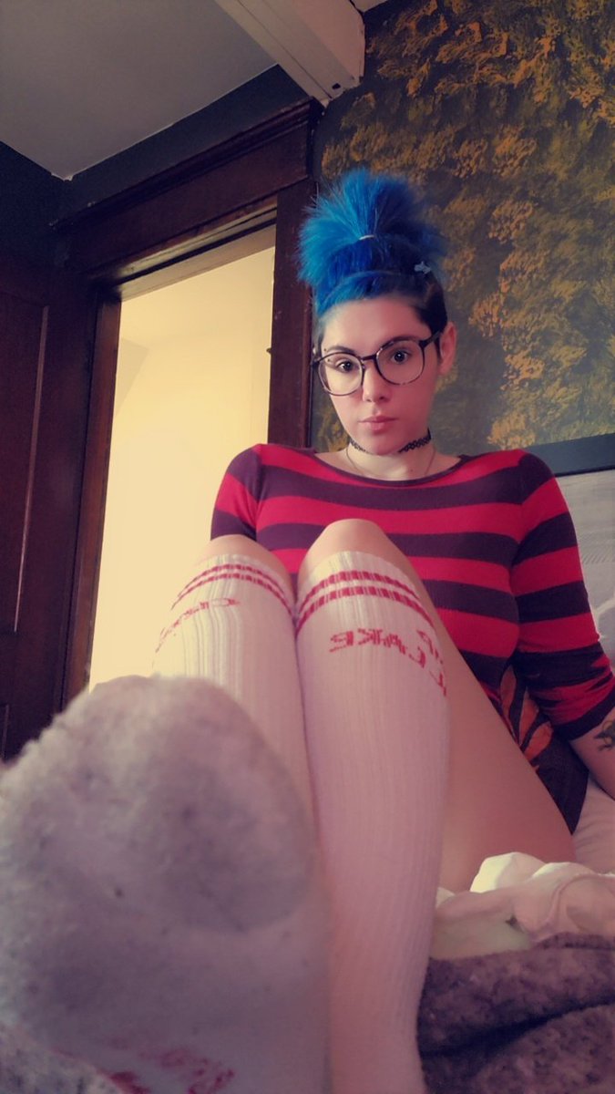 Goddess_Rays's tweet photo. Waking up with no cash apps is sad you piggies need to do better🐽💰 who's gonna cheer me up💸 paypig cashcow findom humanatm https://t.co/DaIwRGKyCK