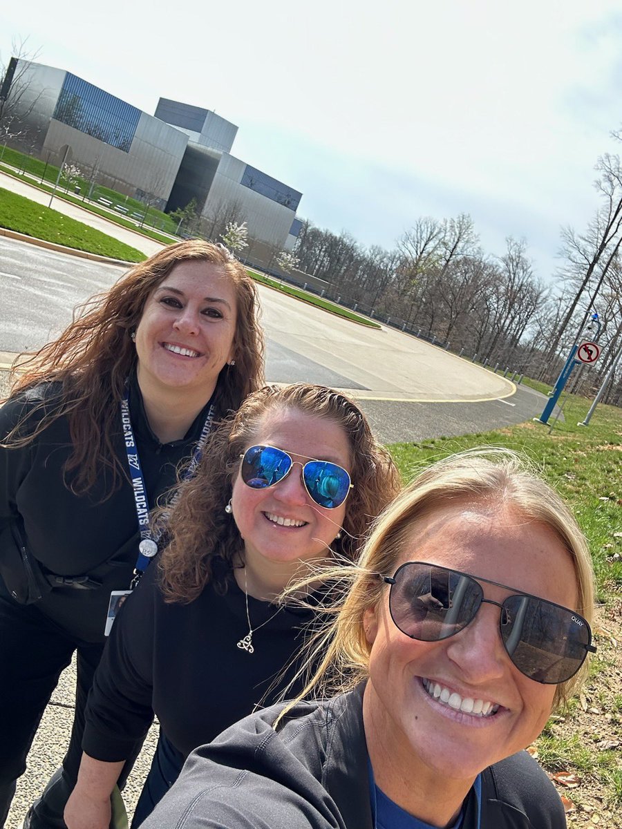 wmsdc23's tweet image. Chaperones are having fun, too! #Bus1,
#Bus2, #Bus5 represented here!
#WMSDC23