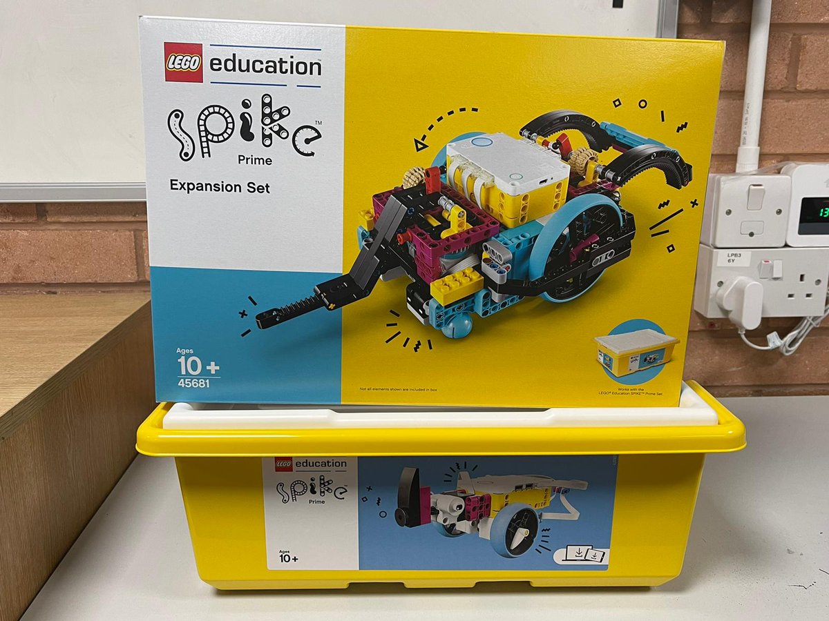 FsY2GzeWcAEfUK  - Raising Robots - LEGO Education SPIKE Prime, MINDSTORMS & WeDo 2.0