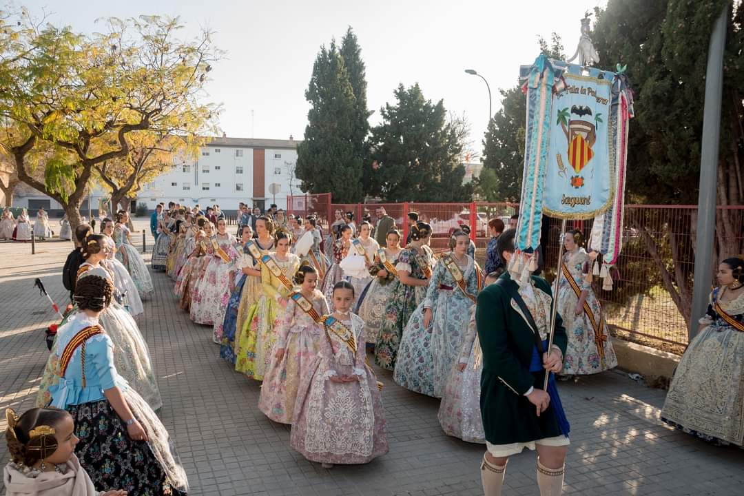 FallaLaPalmera's tweet photo. Resum falles 2023 💥 Cercaviles Port de Sagunt 
#fallles2023 #fallalapalmera #Palmeritos #MonFaller #FallesSagunt https://t.co/OCr2Nj9URq