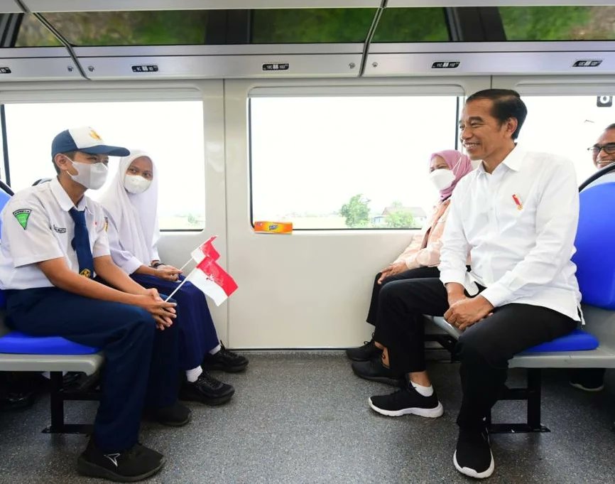 Joko Widodo tweet media