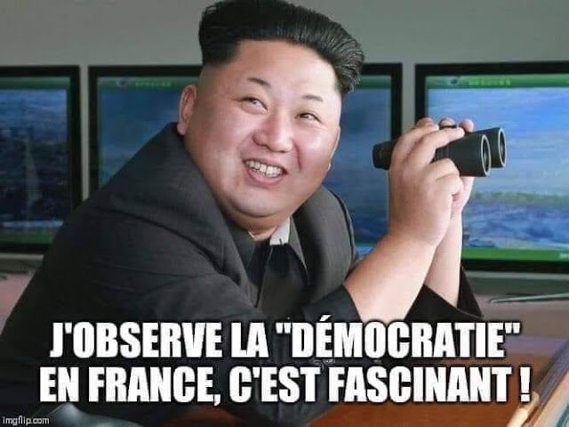 To_Lourenco's tweet photo. 🇫🇷 Emmanuel Macron est une #ordure. https://t.co/oGlfs3ApQe