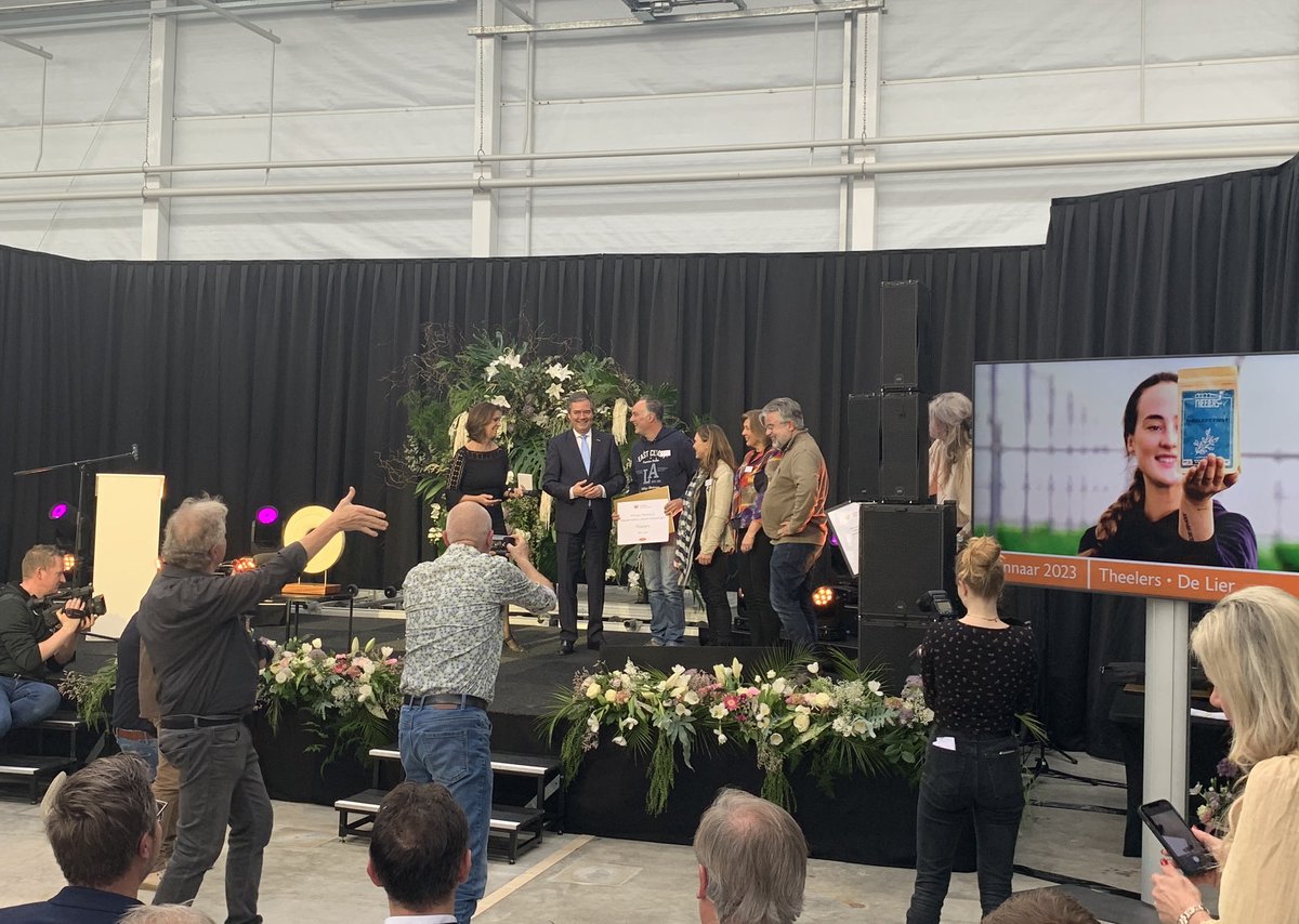 GreenportWest's tweet photo. De Greenport feliciteert de winnaars van de themaprijs van de @TOPTuinbouw: Theelers! https://t.co/sFE9wVu38T
