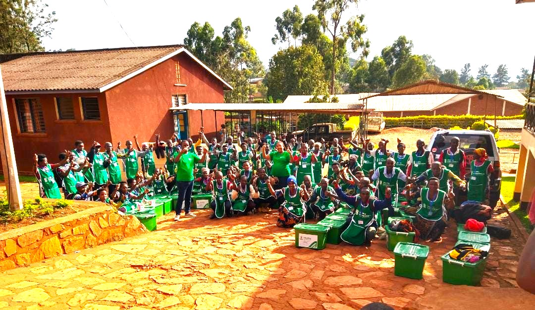 As we expand our horizons, our team grows as well. Please meet Fleury Iteka our new warehouse officer on the left side and our new CHEs from <a href="/Gitega/">Province Gitega</a>.
We are also looking for more people to join our team, new job opportunities available <a href="/Burundijob/">www.burundijobs.bi</a>