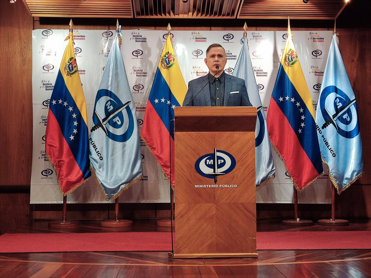 MSVEnLinea's tweet photo. #AsiLoDijo || FGR @TarekWiliamSaab: Lo que está demostrando el Estado venezolano es digno de elogio, porque está actuando.

#29Mar #CastigoALosCorruptos #CorruptosTrasLasRejas https://t.co/b2vBGtVWDw
