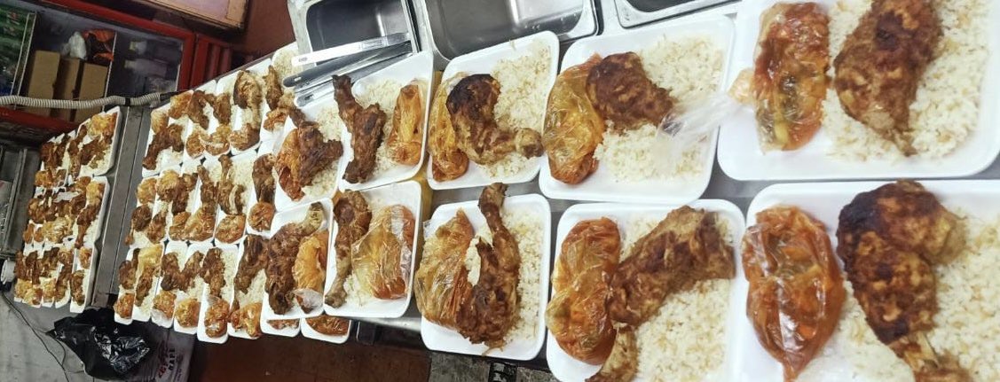 عشان الخير يكمل
لو كل منا حول لفودافون كاش اي مبلغ هنقدم وجبات اكتر لاسر متعففه واجبنا ناحيتها كبييييير
وربنا يرزق الكل يارب في الايام الصعبه دي 
احنا مش جمعيه ولا مؤسسه احنا شغالين بالمجهود الفردي
المشاركه بتحويل اي مبلغ على رقم فودافون كاش
01013194944