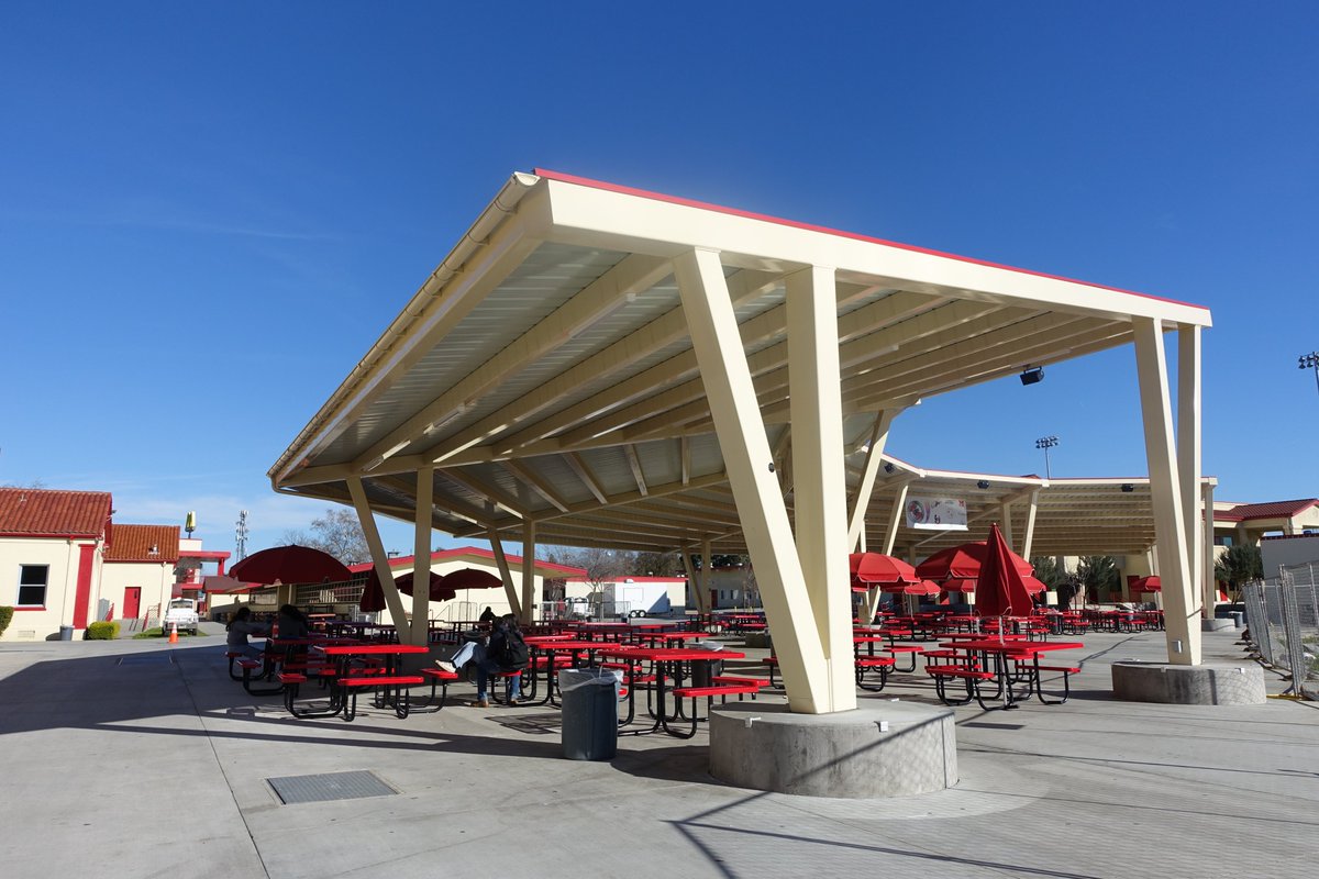 Looking to enhance your school's outdoor space? 
#poligonstructures #outdoorlunchroom #DivisionoftheStateArchitect #DSA #outdoorschool