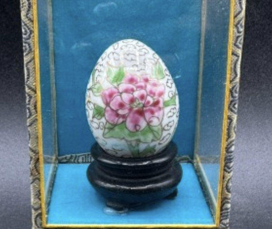 Check out Wednesday's Auction with Easter goodies! Only a 4% Buyers Premium.  It starts to close at 8:00 pm.  conta.cc/3YNG4ld #thriftshops #thrift #vintage #06877 #ridgefieldct #ridgefield_moms #wiltonct #wilton_moms #darienct #westportct #poundridgeny #thriftstorefinds