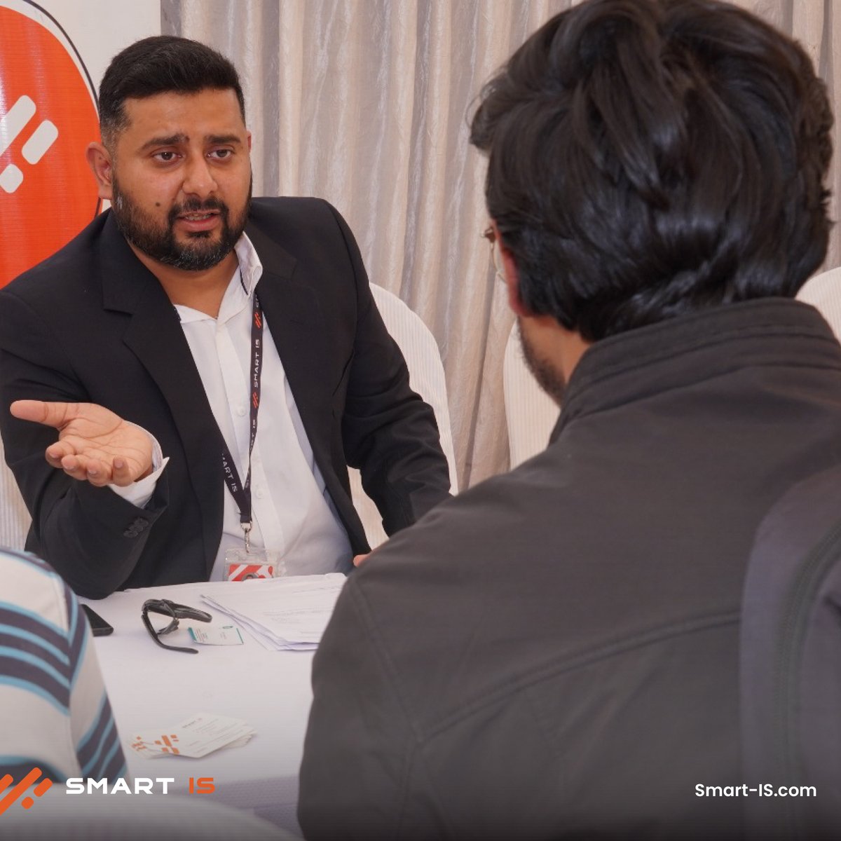 SmartISIntl's tweet photo. Smart IS had a great time visiting @Riphah International University for its career fair! Our team enjoyed meeting with students and was impressed by their enthusiasm and passion for their fields.
#SmartIS #TechIndustry #Academia #ProfessionalDevelopment #FutureLeaders https://t.co/ihYmandhGU
