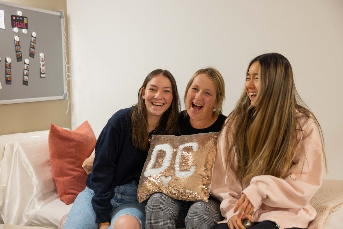 #Joboffer  We're hiring a #Housemistress 🏡 to join our team of passionate and caring boarding professionals! 

Learn more about this exciting opportunity and submit your application today at ➡bit.ly/40ldRUt
#BeauSoleilStaff #BoardingSchool #JobOffer