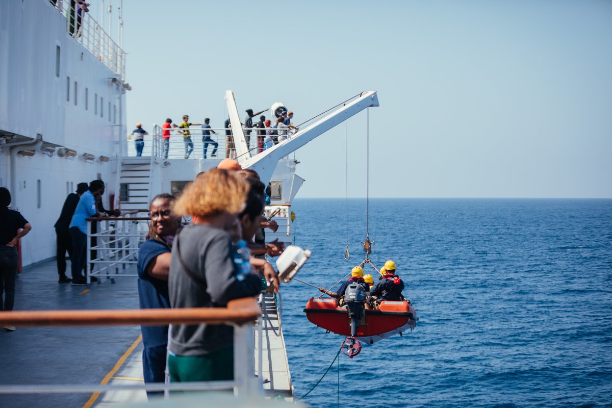 logoshope's tweet image. Man overboard Drill!🛑🚤

Recently while at sea crew from the Marine Operations division conducted an exercise simulating a man overboard situation.⚓  

#Drills #Marineoperations #Logoshope #Readiness