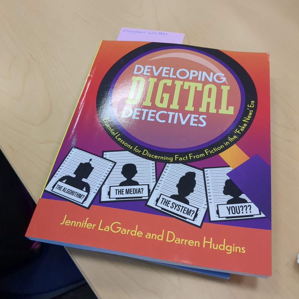 Lucky enough to be <a href="/WSWHEBOCES_SLS/">WSWHEBOCES_SLS</a> with <a href="/jenniferlagarde/">Library Girl - See Pinned Tweet</a> focusing on Information Literacy.🤓