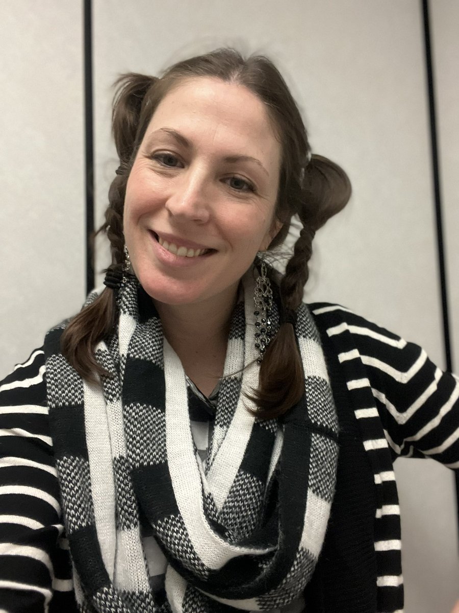 YoungMrs2019's tweet image. We had lots of staff sporting their patterns for #patternday yesterday @GlooscapS! Many are missing from these photos! Love to see it! #gesmathweek #mathweek @AVRCE_NS #makingmathmeaningful #elemmath #nstu #patternseverywhere #patterning #mathtalk