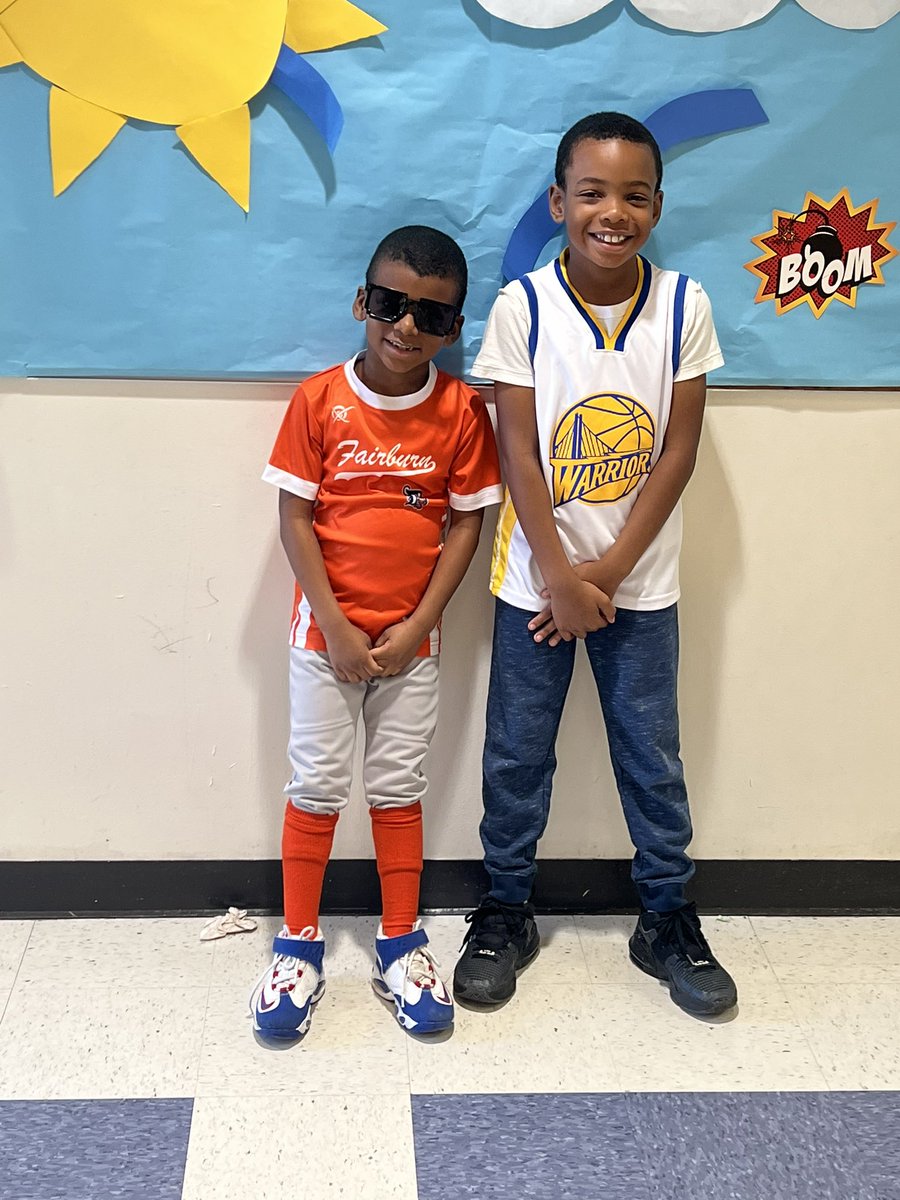 Ms. Lester tweet media