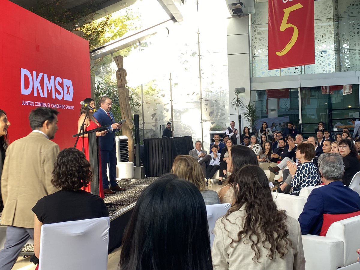 DKMS_cl's tweet photo. ¡Ya estamos instalados! Hoy celebramos nuestro aniversario nº cinco en Chile. Gracias a todos quienes nos han acompañado y se han registrado en https://t.co/BJW8BrlfLw 🫶🏼 https://t.co/meVsnDwX1n