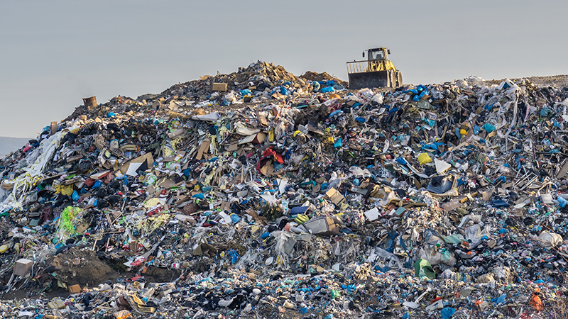 quantavious_j's tweet photo. @pitbull #pollution #waste This is the average city in England, we are doomed, save yourselves https://t.co/Hr1IMHwrgv