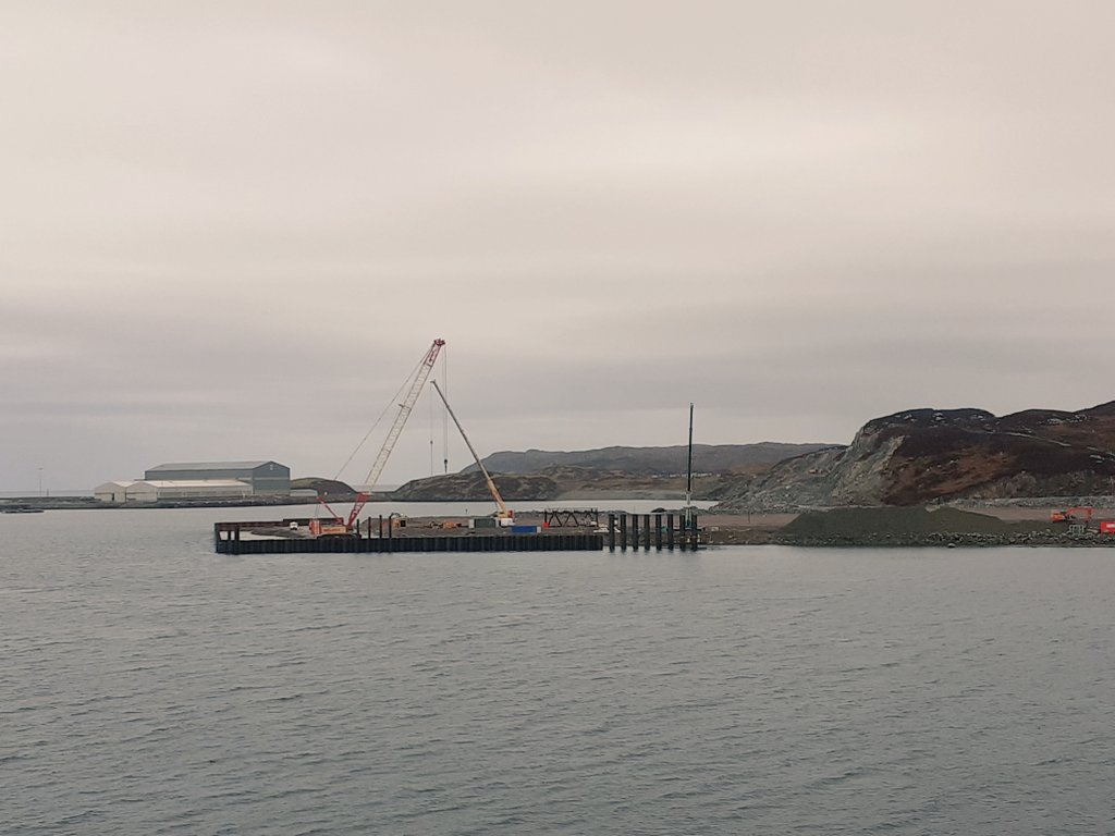 StuartBlack_HIE's tweet photo. A diversion via #Stornoway on the return from @CSoilleir meant a chance to catch up with more of the @HIEScotland #InnseGall team and see the new #DeepwaterPort taking shape. #TioraidhAnDrasda @macpeteranna https://t.co/ajMlq4TWc6