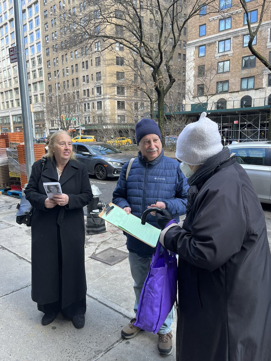 Petitioning with @westsidedemsnyc! I so appreciate their support.