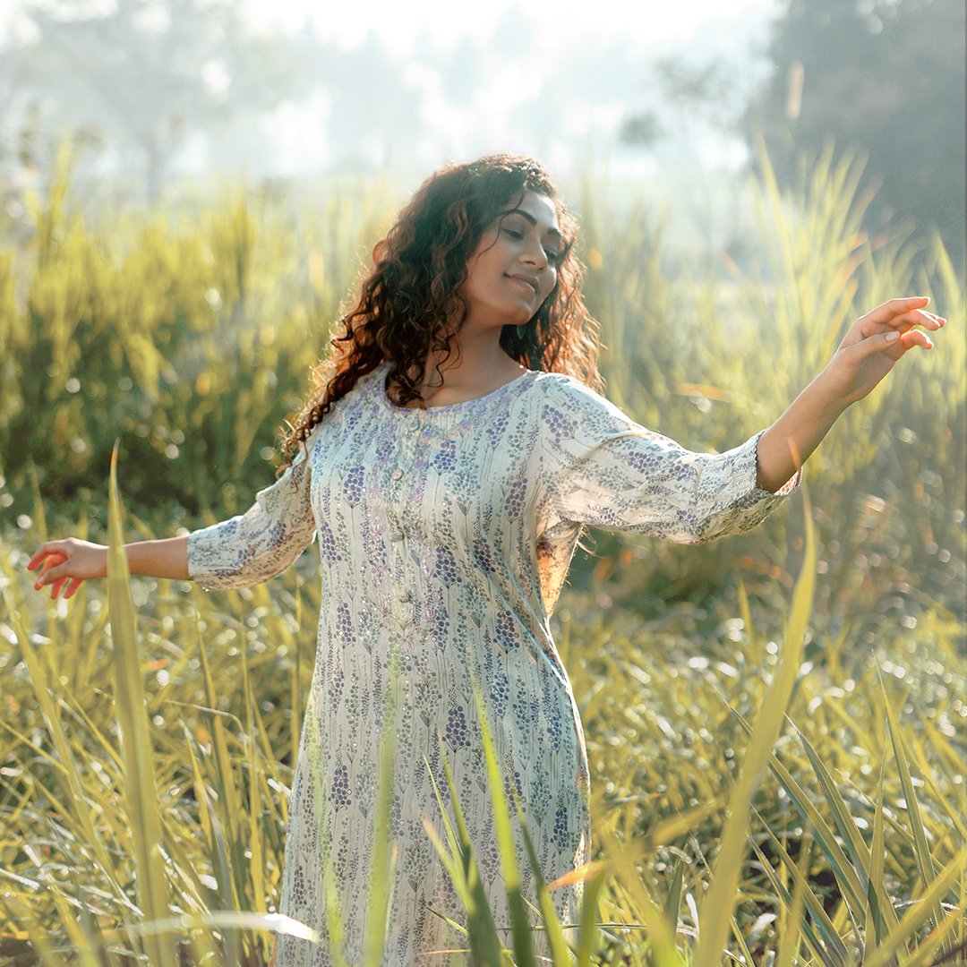 ReshaWeaves's tweet photo. This summer, let our 'Dhoop' collection be your passport to adventure and self-discovery.

Explore: https://t.co/YmNYcx3hOO https://t.co/8OHMA4ifpb