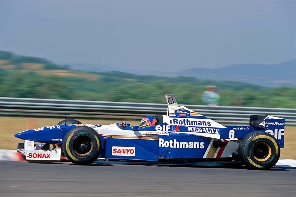 Jenner_Collins's tweet photo. @OllieJackson48 A little hint of the Rothmans Williams livery back in the day! 👍 https://t.co/1PYouUmbqq