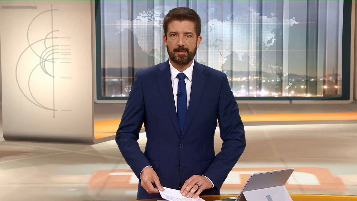 3CatCorporatiu's tweet photo. AUDIÈNCIES | #TV3 lidera el dimarts amb comoditat, amb un 16,5% de quota
🏆7 dels 8 programes més vistos són de TV3 i líders de la franja: #telenotíciesTV3, #CuinesTV3, #EstàPassantTV3, #CSFATV3 i #SenseFiccióTV3
#audiènciesTV3 #lídersTV3
➡️https://t.co/vsyCM4UX3r https://t.co/wmnmdTfrRQ