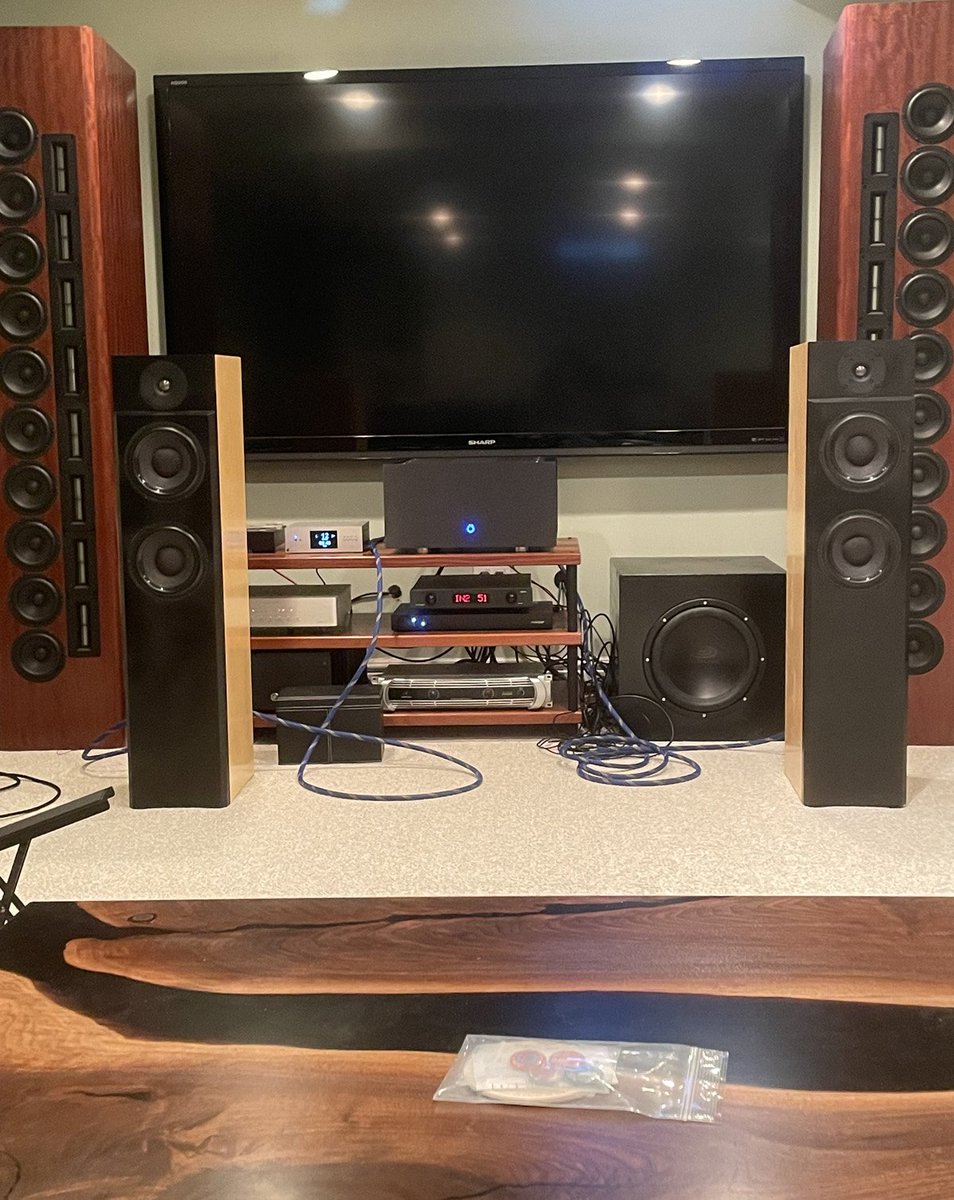 frankhasselriis's tweet photo. DIY Loudspeakers. 

ScanSpeak 🇩🇰 Ekta-25, built by Dan 👌.

https://t.co/LoydvdUx97 

#scanspeak https://t.co/WAYu8wtI1c