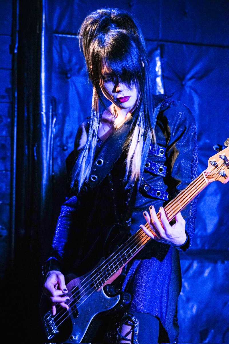 miku_1028_'s tweet image. 2023/03/06(月)撮影
★池袋BlackHole
ex-Avilis ゆきと Gt.　
EYENêS 霧葉 Ba.
郁さんDr.
やよいVo.さん
ゆきと・ざ・めたる
#visualkey #livephoto #Avilis #EYENêS #livephotographer  #vrock #v系 #guitarist #vocalist #drums #bassist #vrock #これソニーで撮りました #α72 #α6000 #SonyAlpha