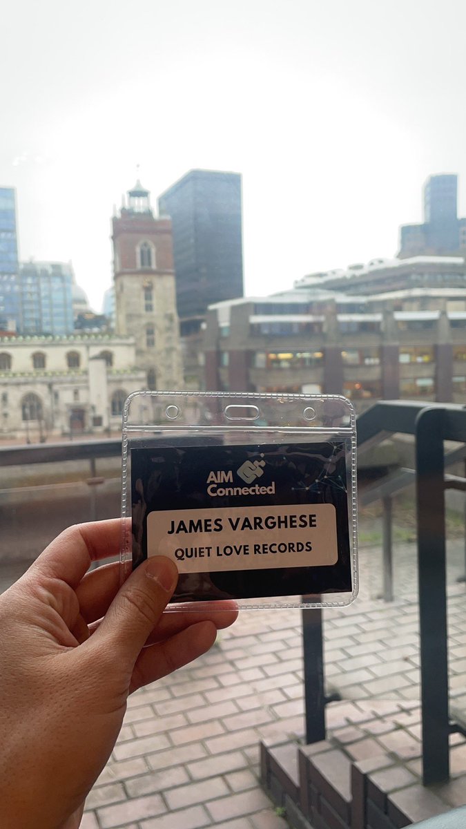 jvarghesemusic's tweet photo. I‘m in London today attending @AIM_UK #connected and later in the evening having a couple of sync drinks 🍺
#london #aimconnected #aim #sync #syncdrinks #syncdrinkslondon #quietlove #quietloverecords @quietloverec #barbican https://t.co/OSwEQLr8Mk